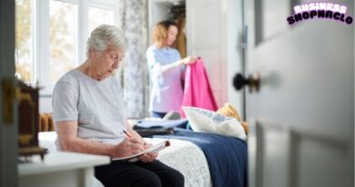 The Benefits of Senior Assisted Living: Improving Daily Life for Older